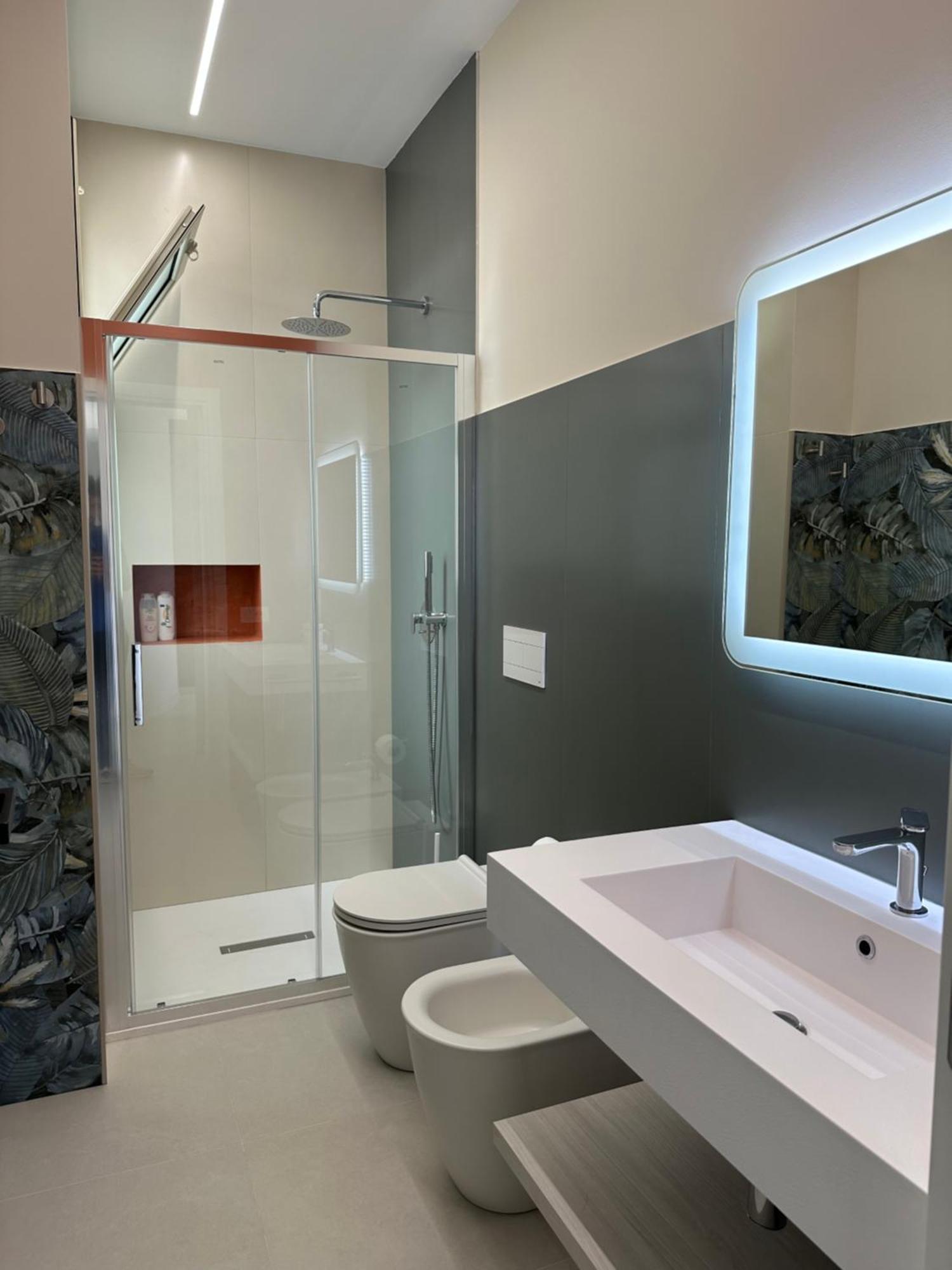 Villa Benazar Luxury House 150 Meters From The Beach 阿沃拉 外观 照片
